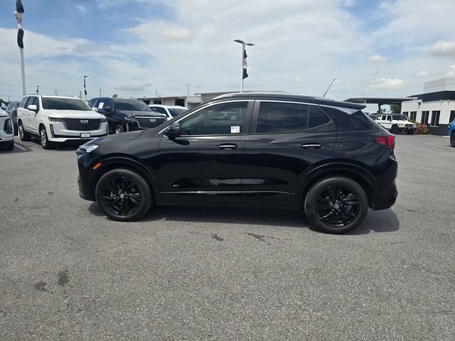 Used 2025 Buick Encore GX Sport Touring w/ Advanced Technology Package FWD image 8