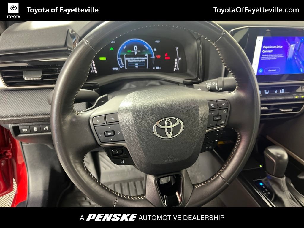 Certified 2025 Toyota Camry SE FWD image 28