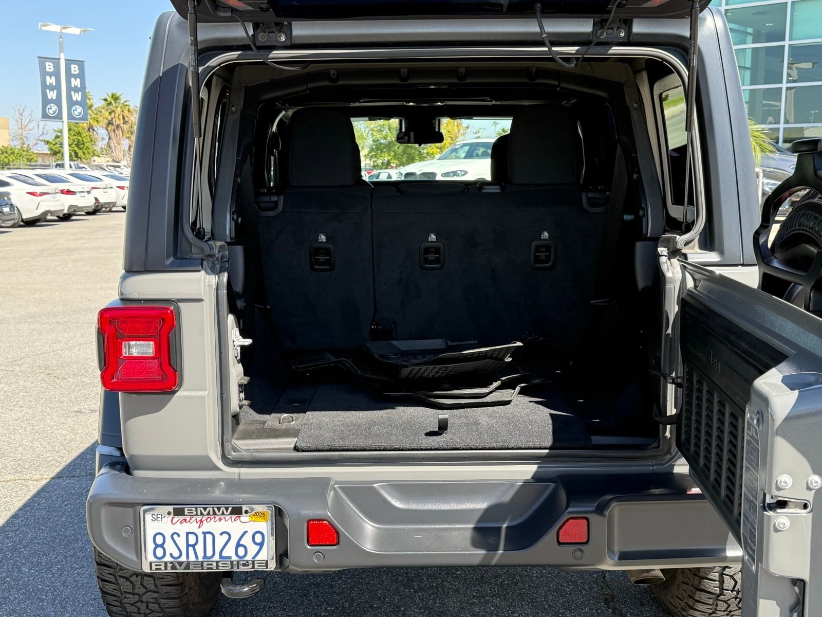 Used 2020 Jeep Wrangler Unlimited Sport S image 17