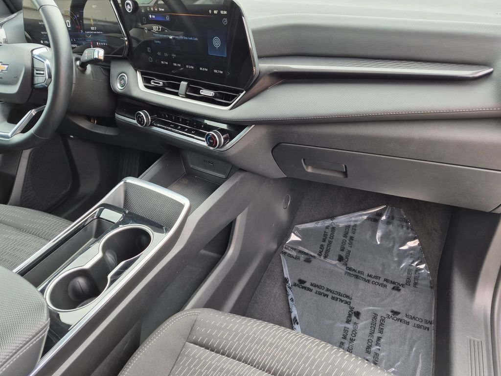 Used 2025 Chevrolet Equinox LT AWD/4WD image 30