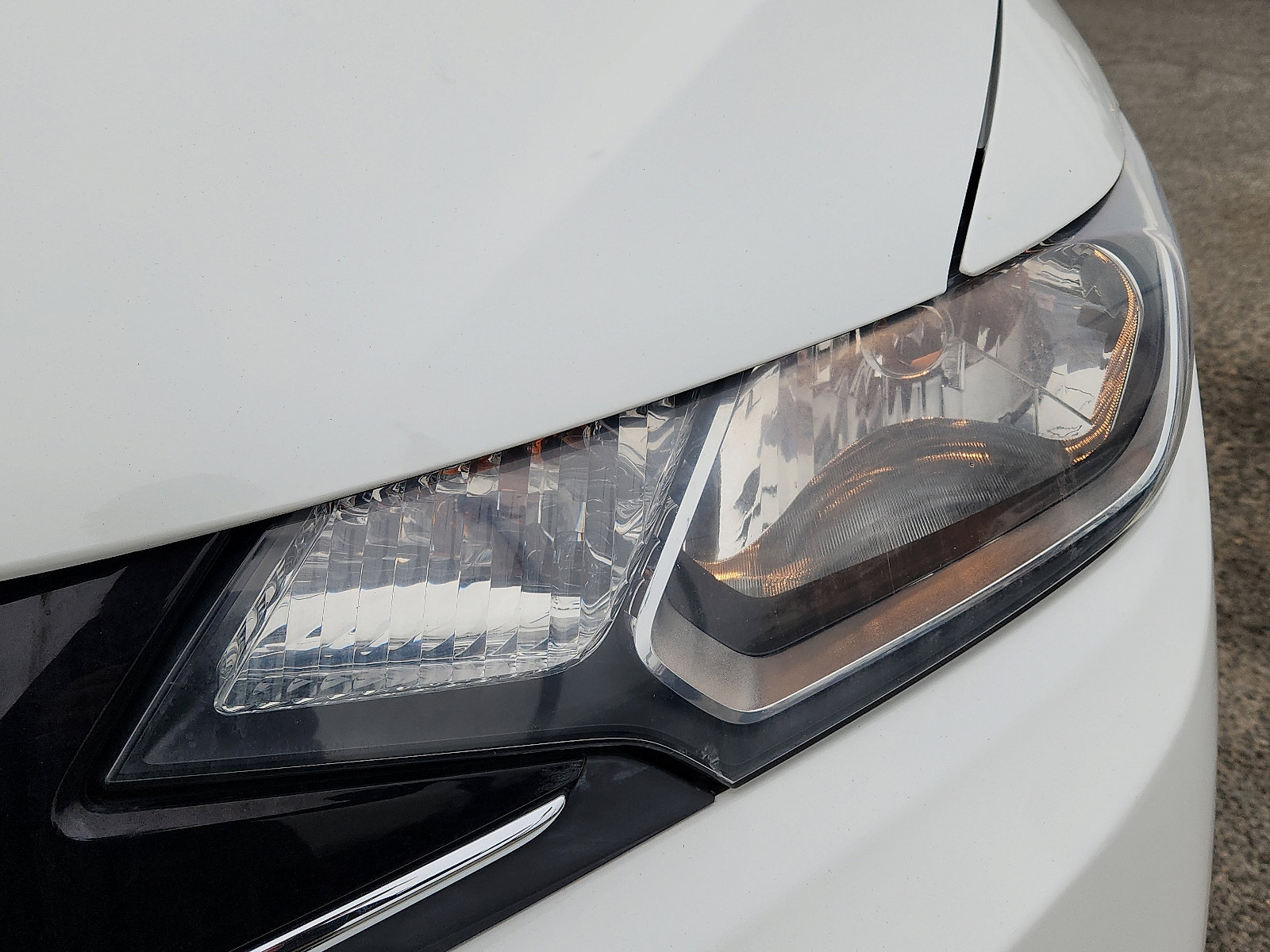 Used 2015 Honda Fit EX image 9