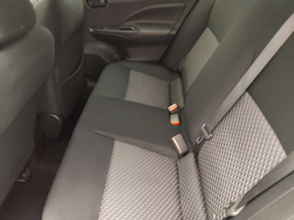 Used 2021 Nissan Versa S FWD image 18