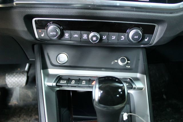 Used 2020 Audi Q3 2.0T Premium Plus image 20