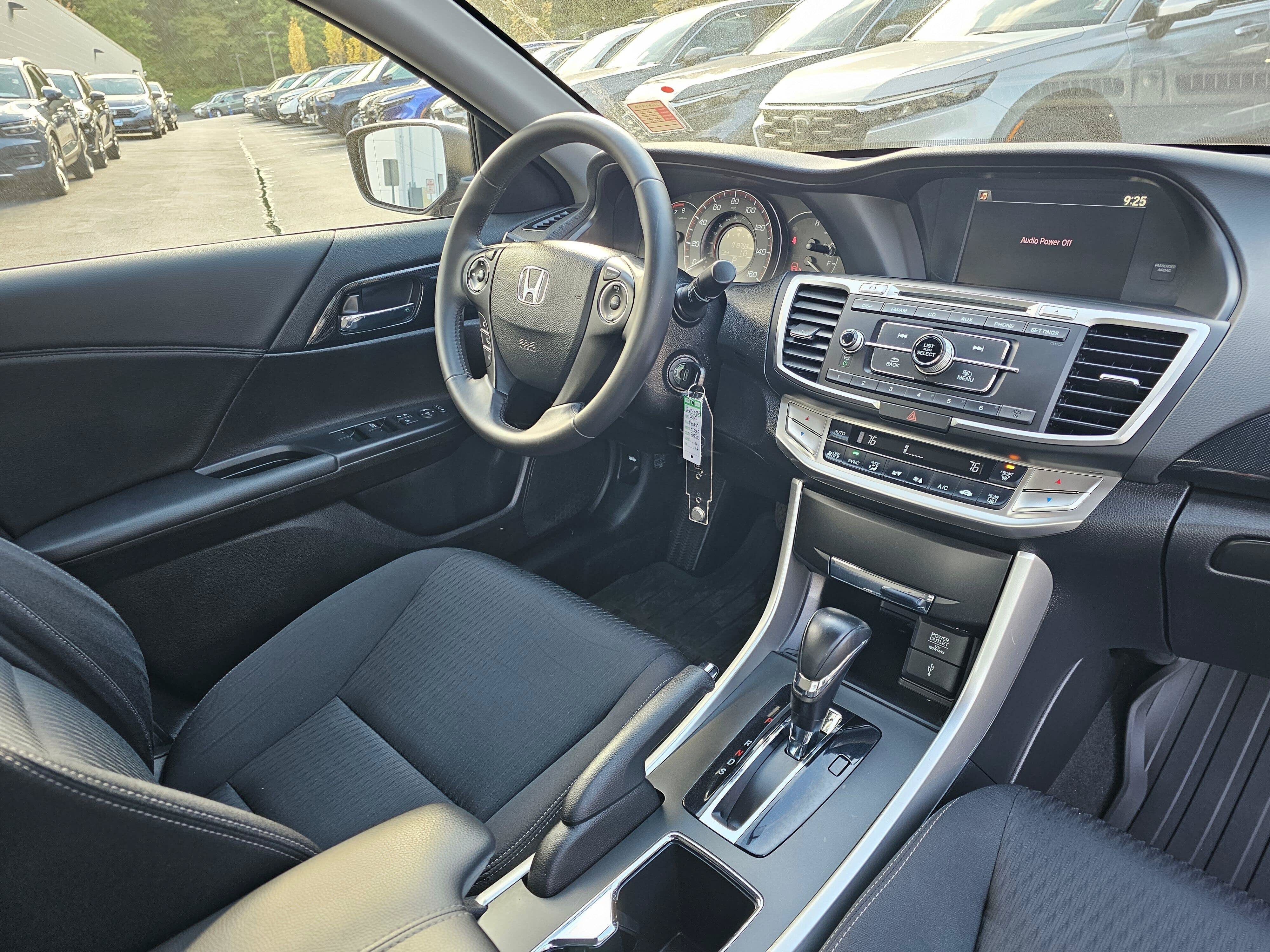 Used 2015 Honda Accord Sport image 10