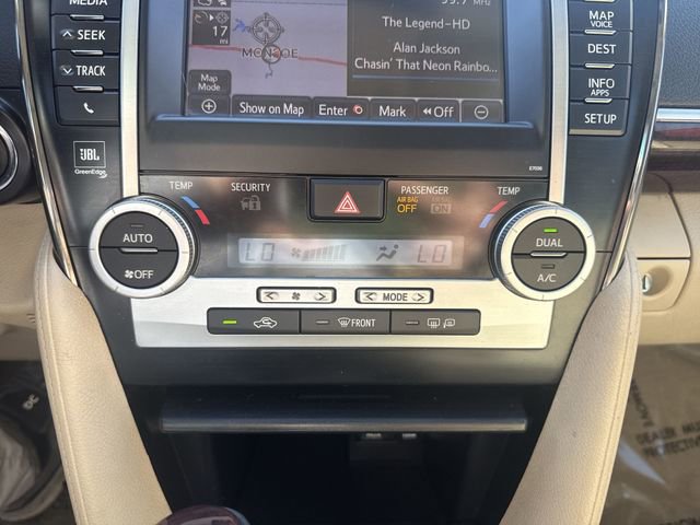 Used 2012 Toyota Camry XLE image 19