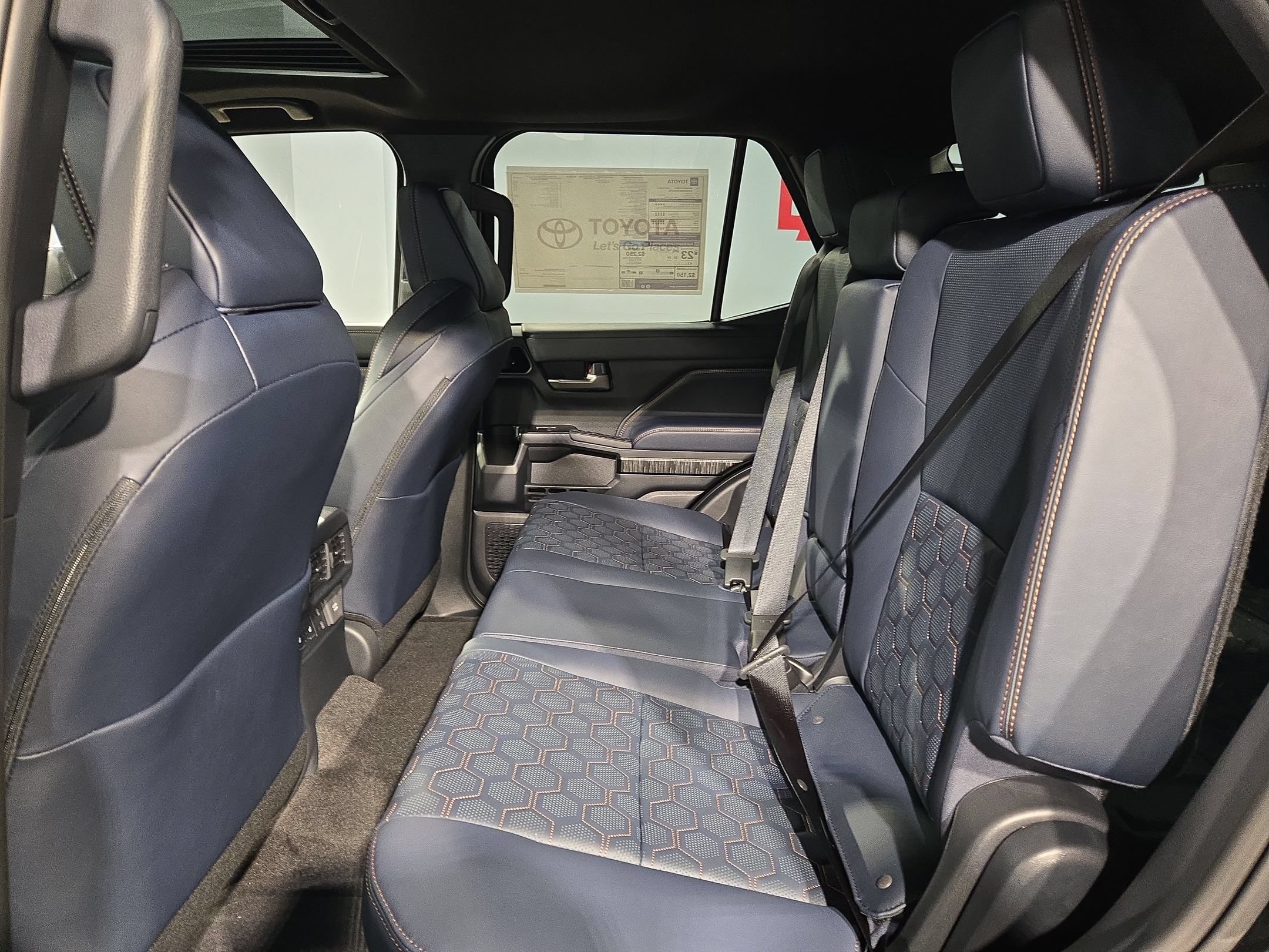 New 2026 Toyota 4Runner Platinum AWD/4WD image 24