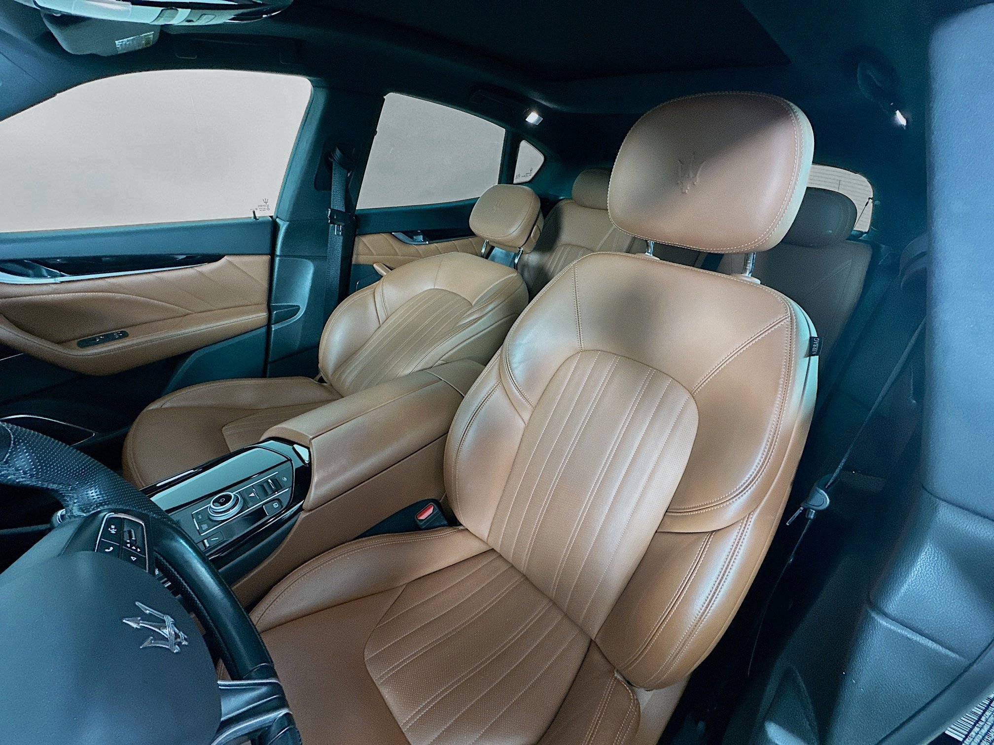 Used 2022 Maserati Levante GT image 31
