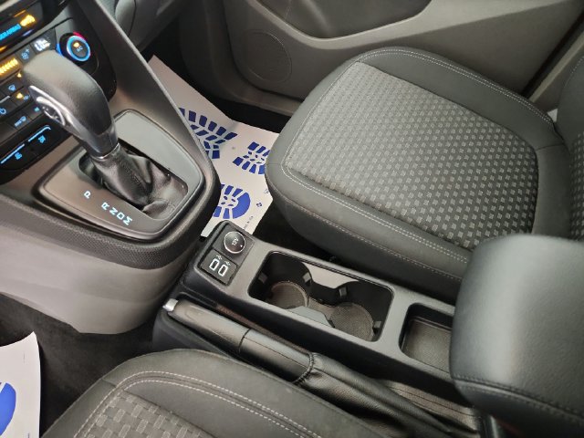 Used 2019 Ford Transit Connect XLT FWD image 15