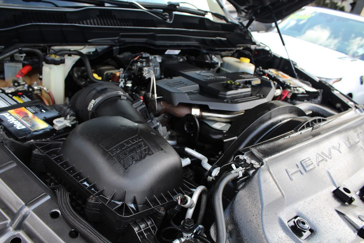 Used 2015 RAM 2500 Laramie AWD/4WD image 36