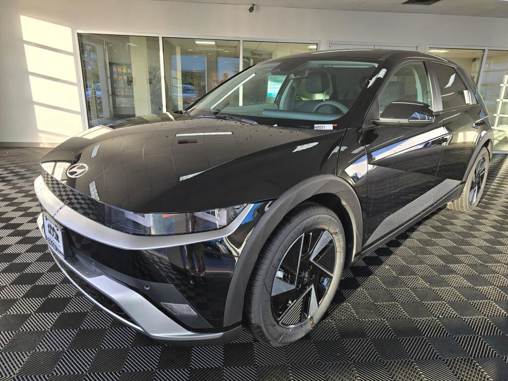 New 2026 Hyundai Ioniq 5 SEL image 8