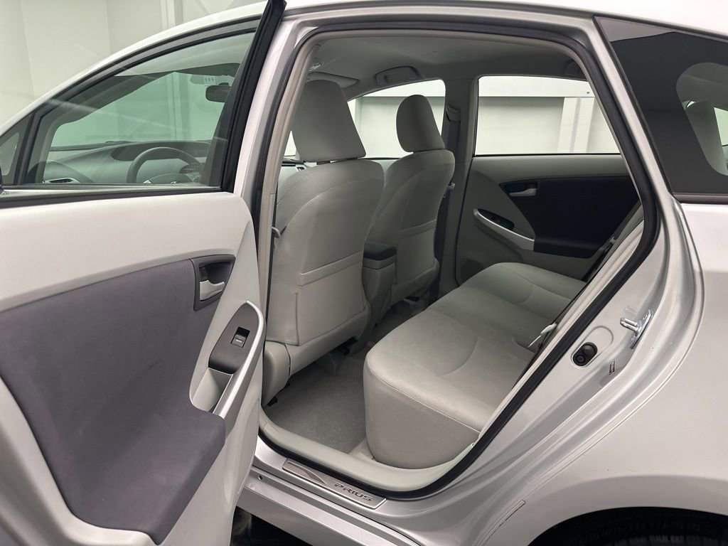 Used 2010 Toyota Prius Three image 6