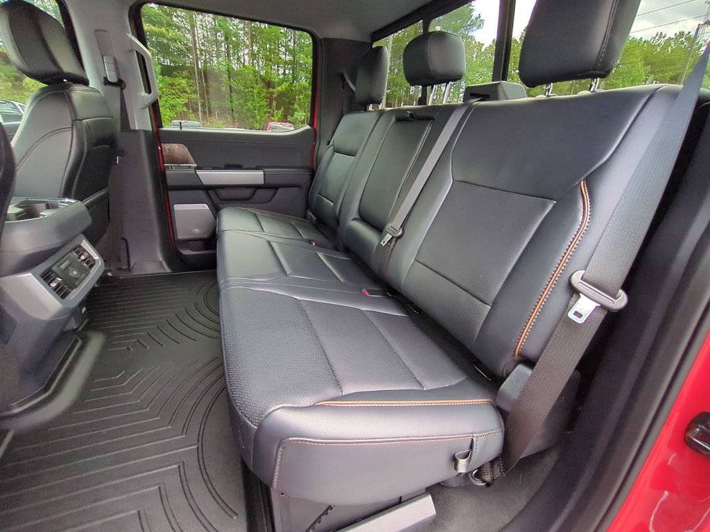 Used 2026 Ford F250 Lariat w/ Lariat Premium Package AWD/4WD image 17