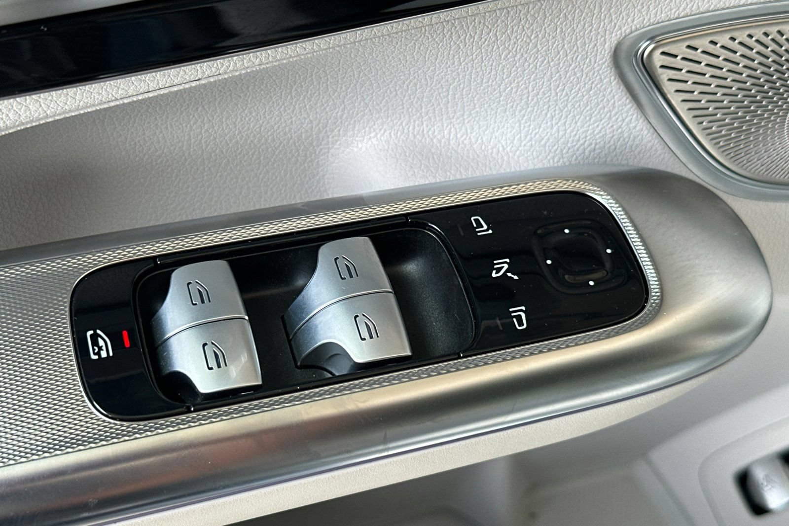 Certified 2023 Mercedes-Benz EQE 350+ 4MATIC Sedan image 13