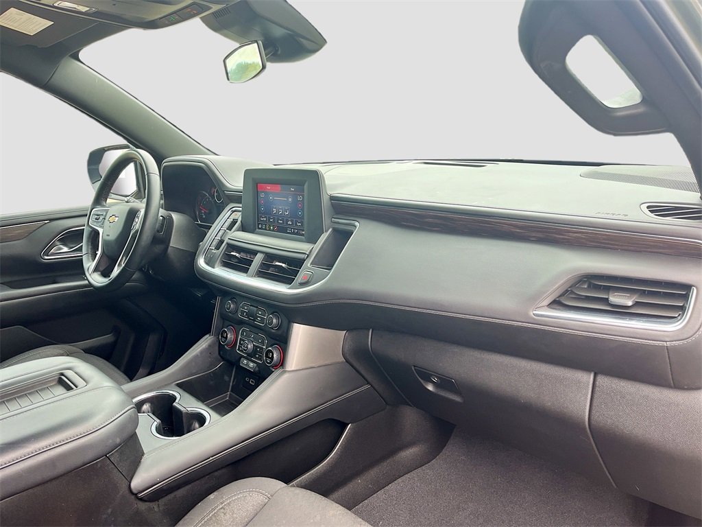 Used 2024 Chevrolet Suburban LS image 28