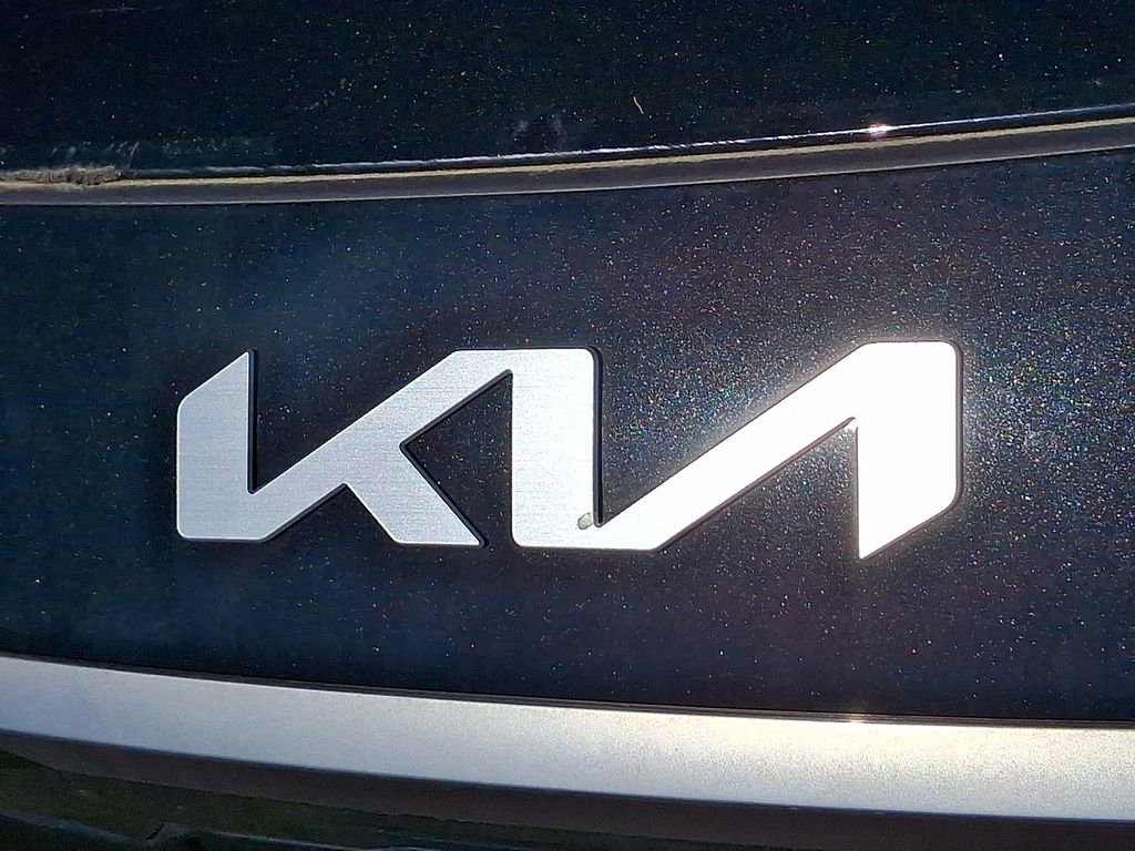 New 2026 Kia Niro Wind FWD image 11