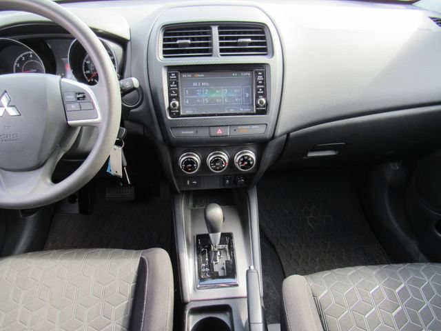 Used 2024 Mitsubishi Outlander Sport ES AWD/4WD image 16