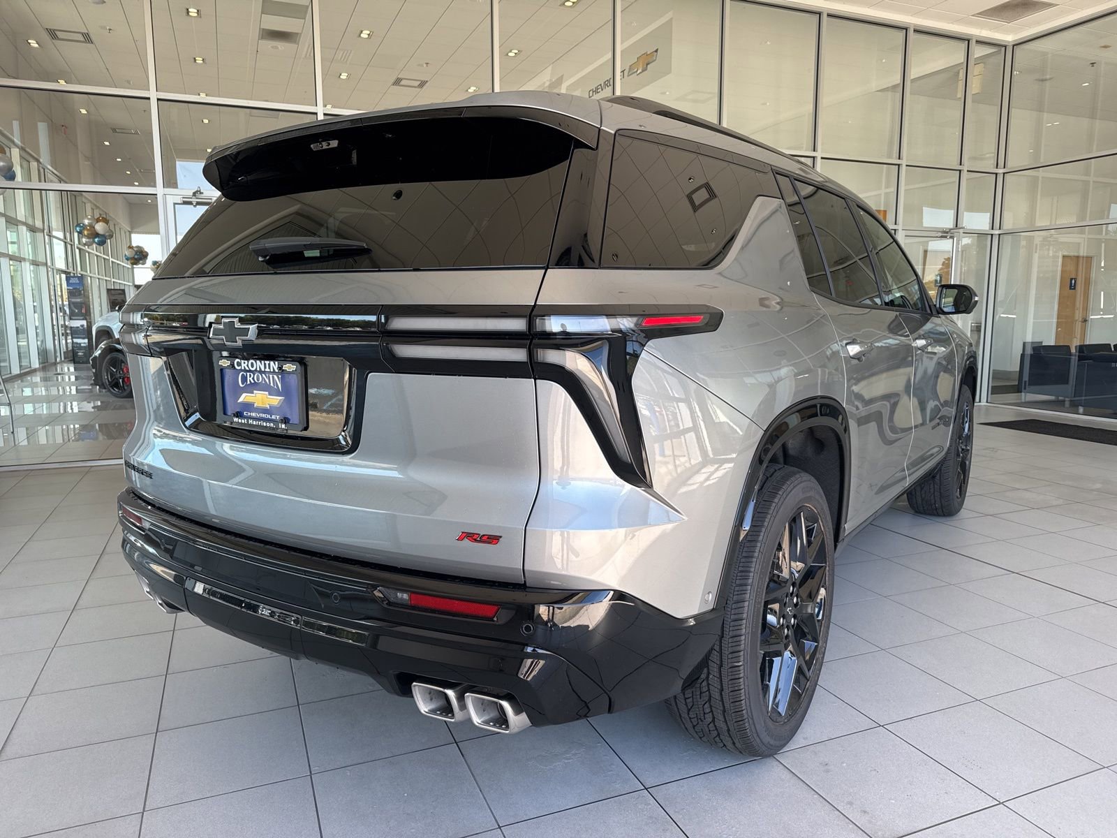 New 2026 Chevrolet Traverse RS w/ LPO, Floor Liner Package FWD image 4