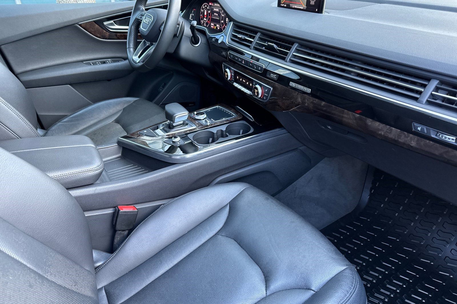 Used 2018 Audi Q7 3.0T Prestige image 20