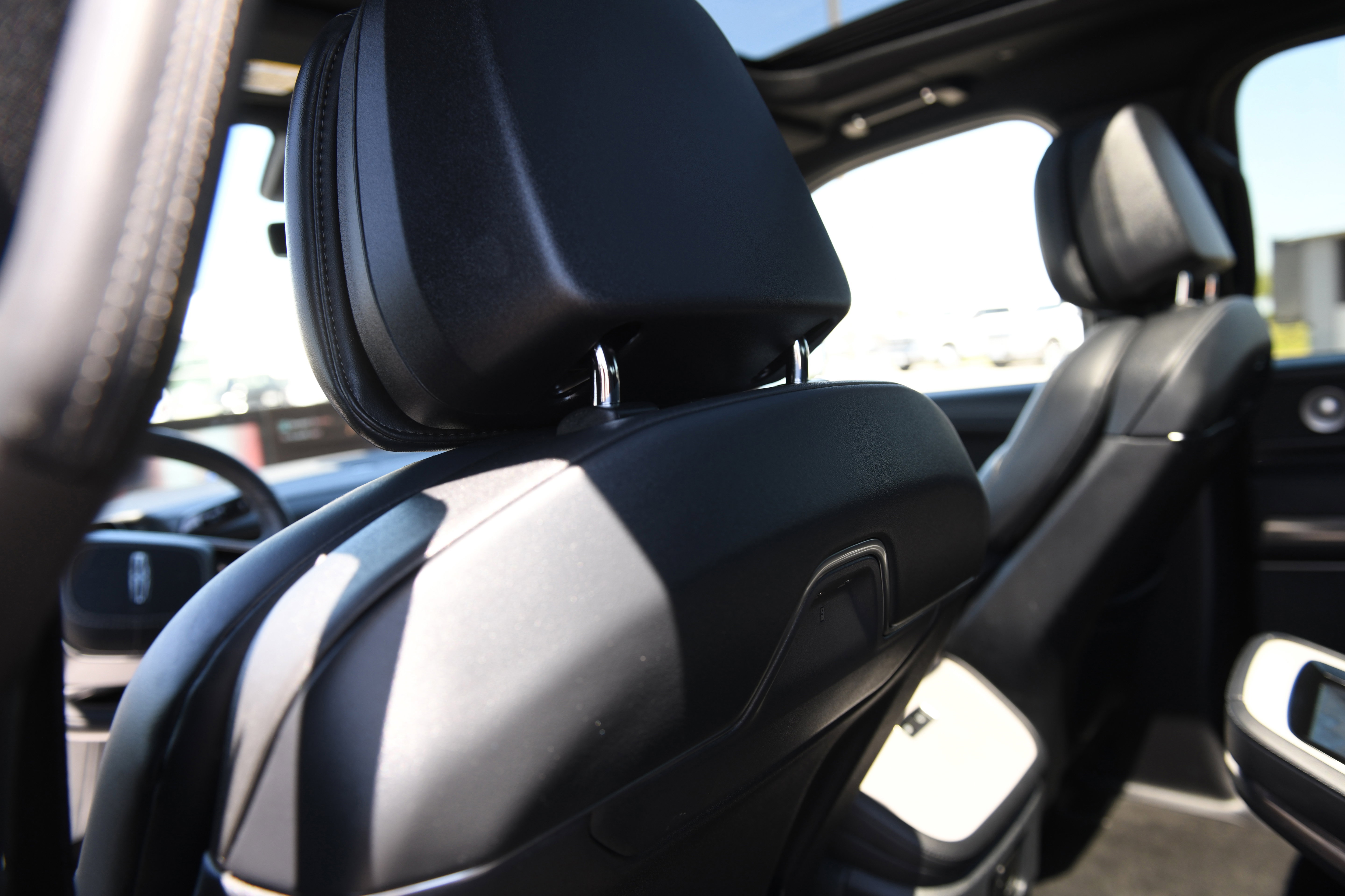 Used 2025 Lincoln Navigator Reserve w/ Jet Appearance Package image 22