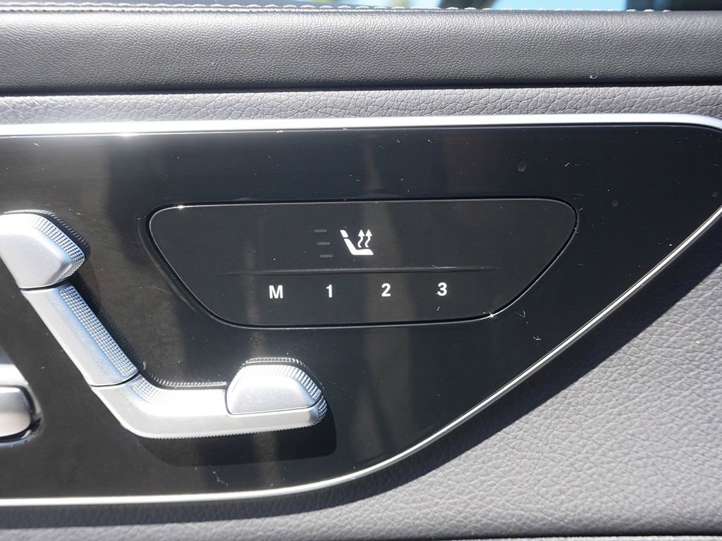 Used 2023 Mercedes-Benz GLC 300 4MATIC image 36