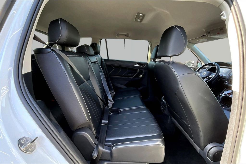 Used 2024 Volkswagen Tiguan Wolfsburg Edition image 22