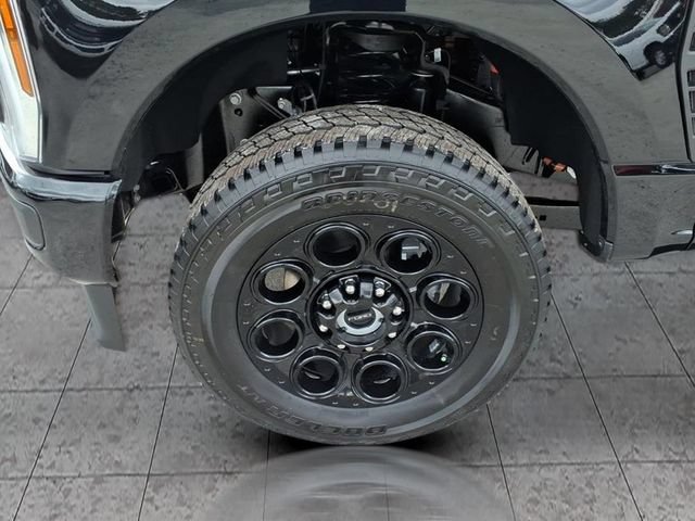 New 2026 Ford F250 XLT w/ XLT Premium Package AWD/4WD image 4