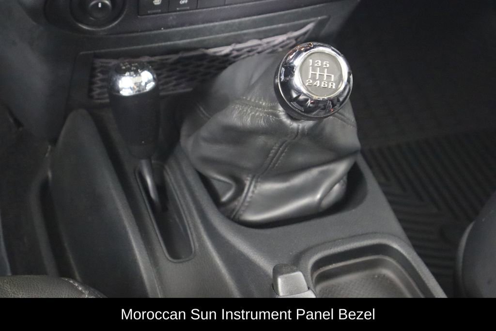 Used 2017 Jeep Wrangler Unlimited Sahara image 30