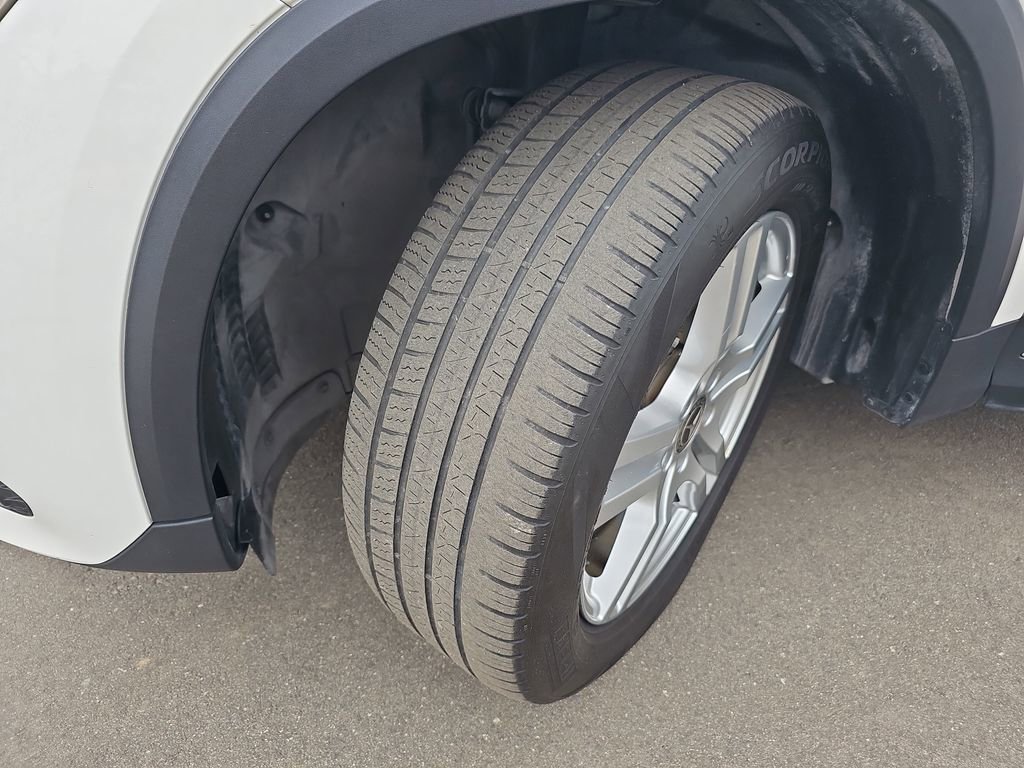 Used 2023 Mercedes-Benz GLA 250 w/ Premium Package image 28