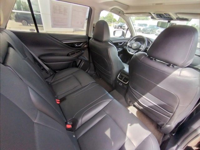 Used 2023 Subaru Outback Limited image 13