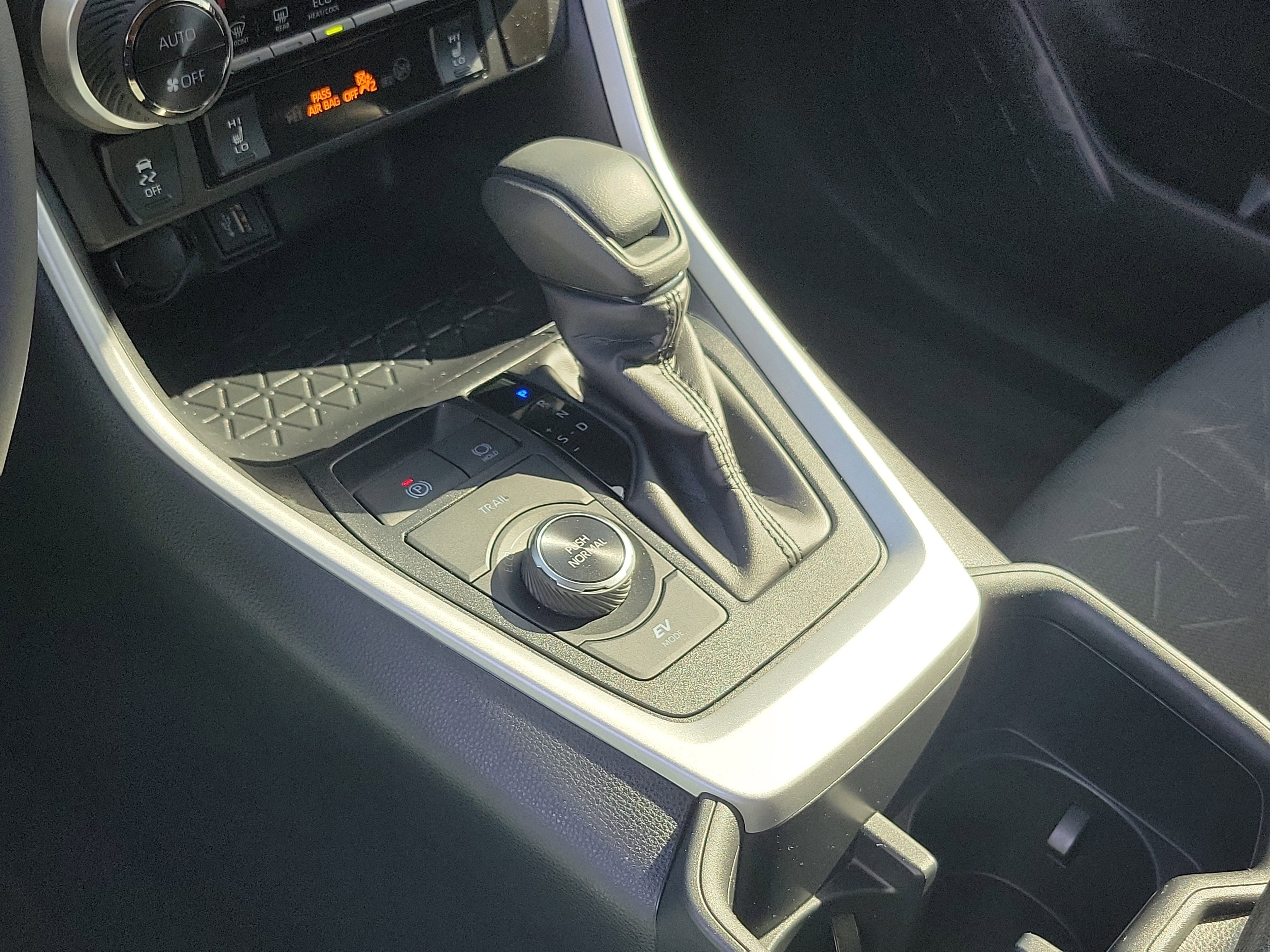 Used 2025 Toyota RAV4 Woodland Edition w/ Weather Package image 34