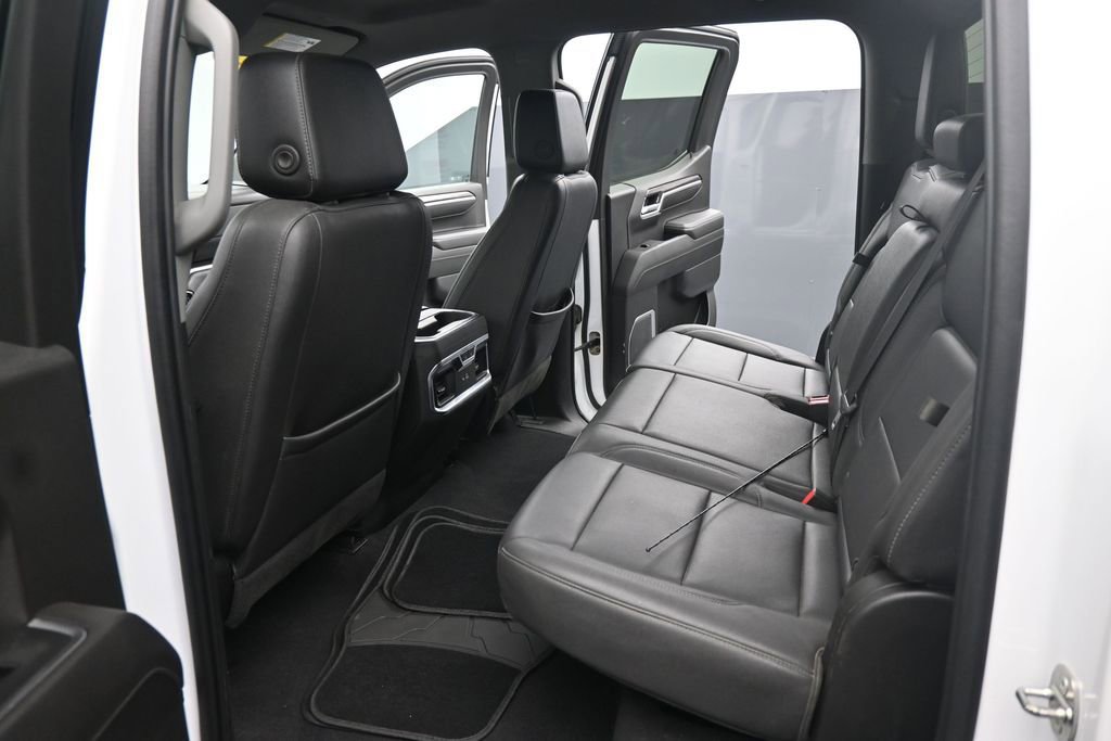 Used 2023 Chevrolet Silverado 1500 LTZ w/ LTZ Convenience Package II AWD/4WD image 16