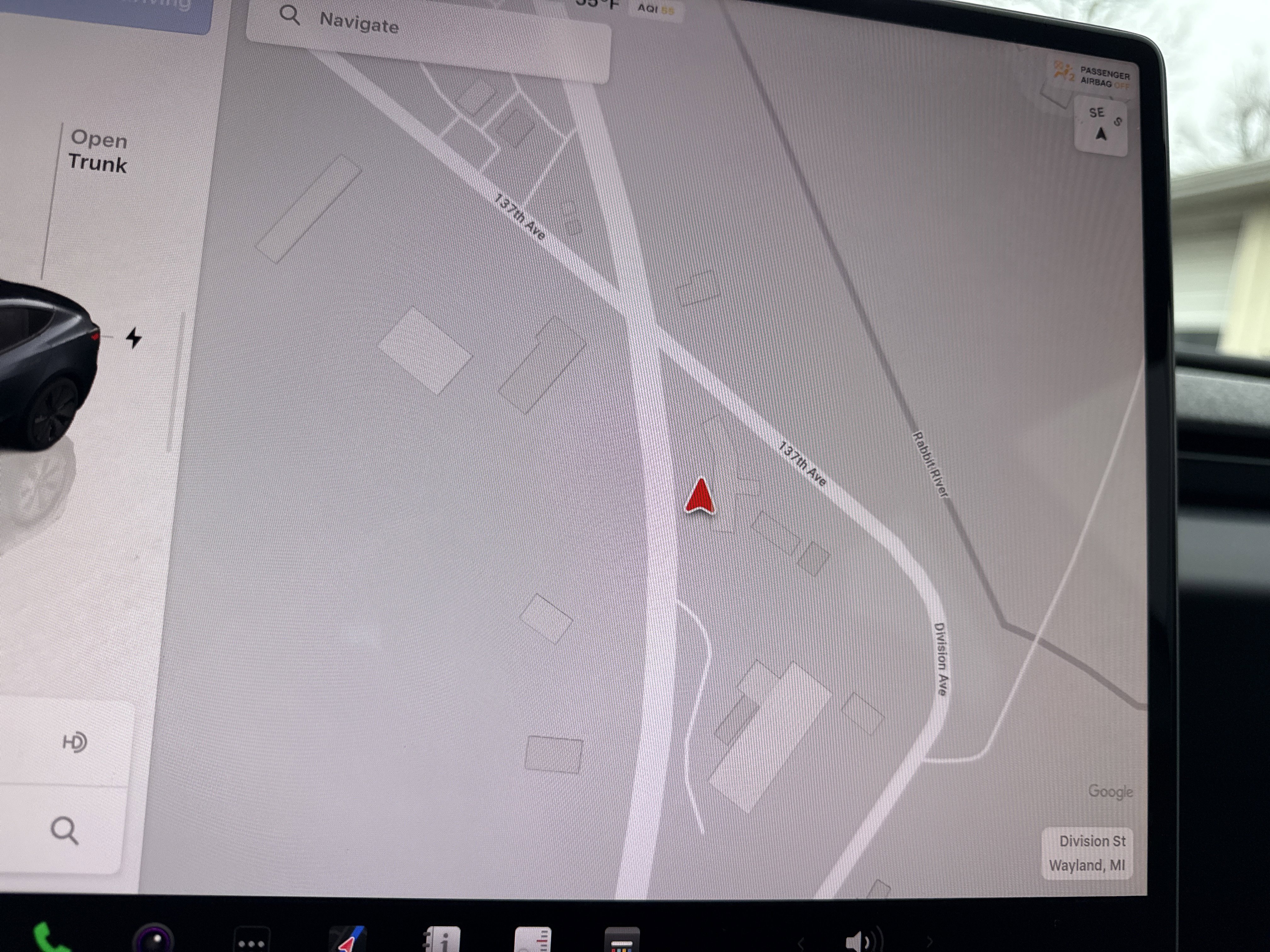 Used 2024 Tesla Model 3 Standard Range image 3