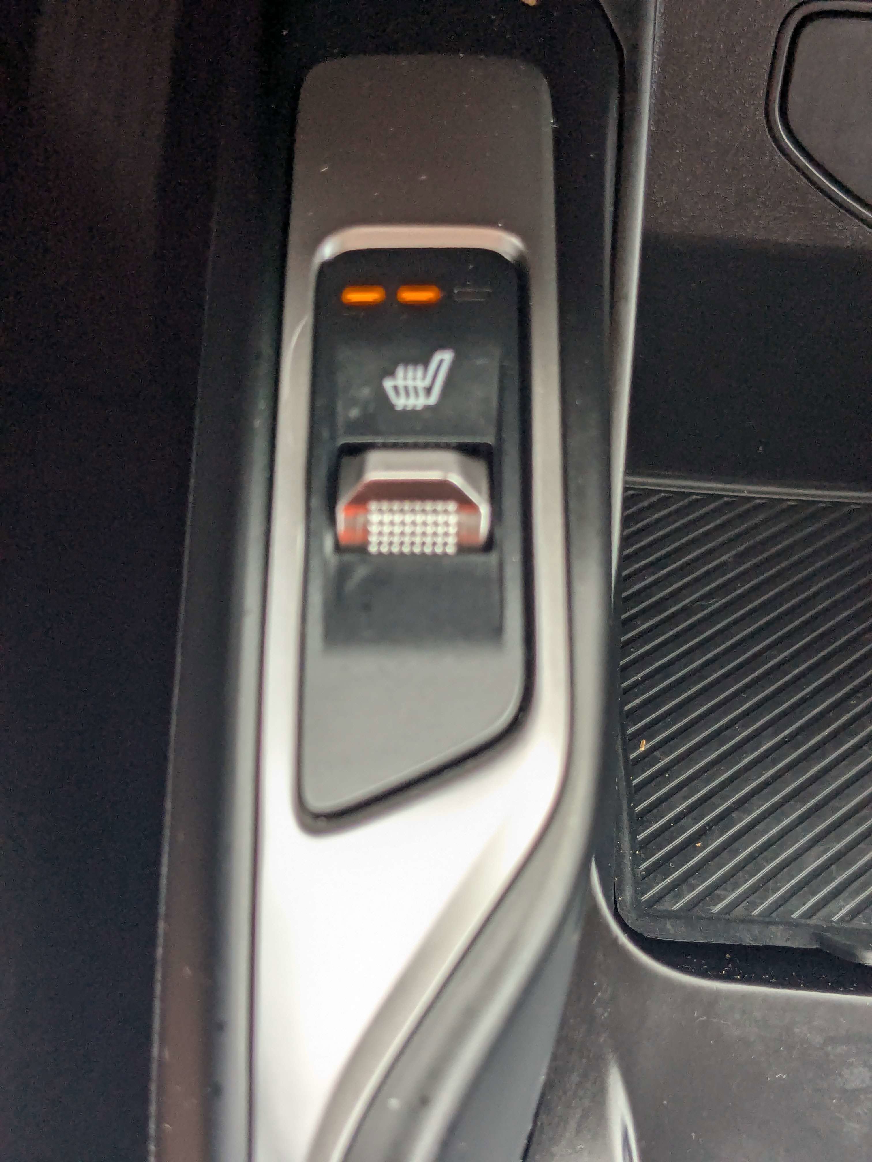 Certified 2025 Kia Sorento S AWD/4WD image 26