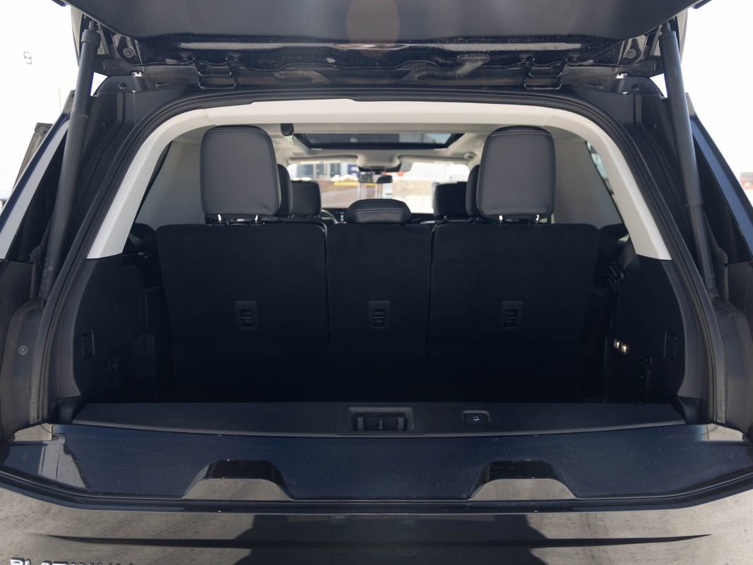 Used 2025 Ford Expedition Platinum w/ Driver's Package image 23