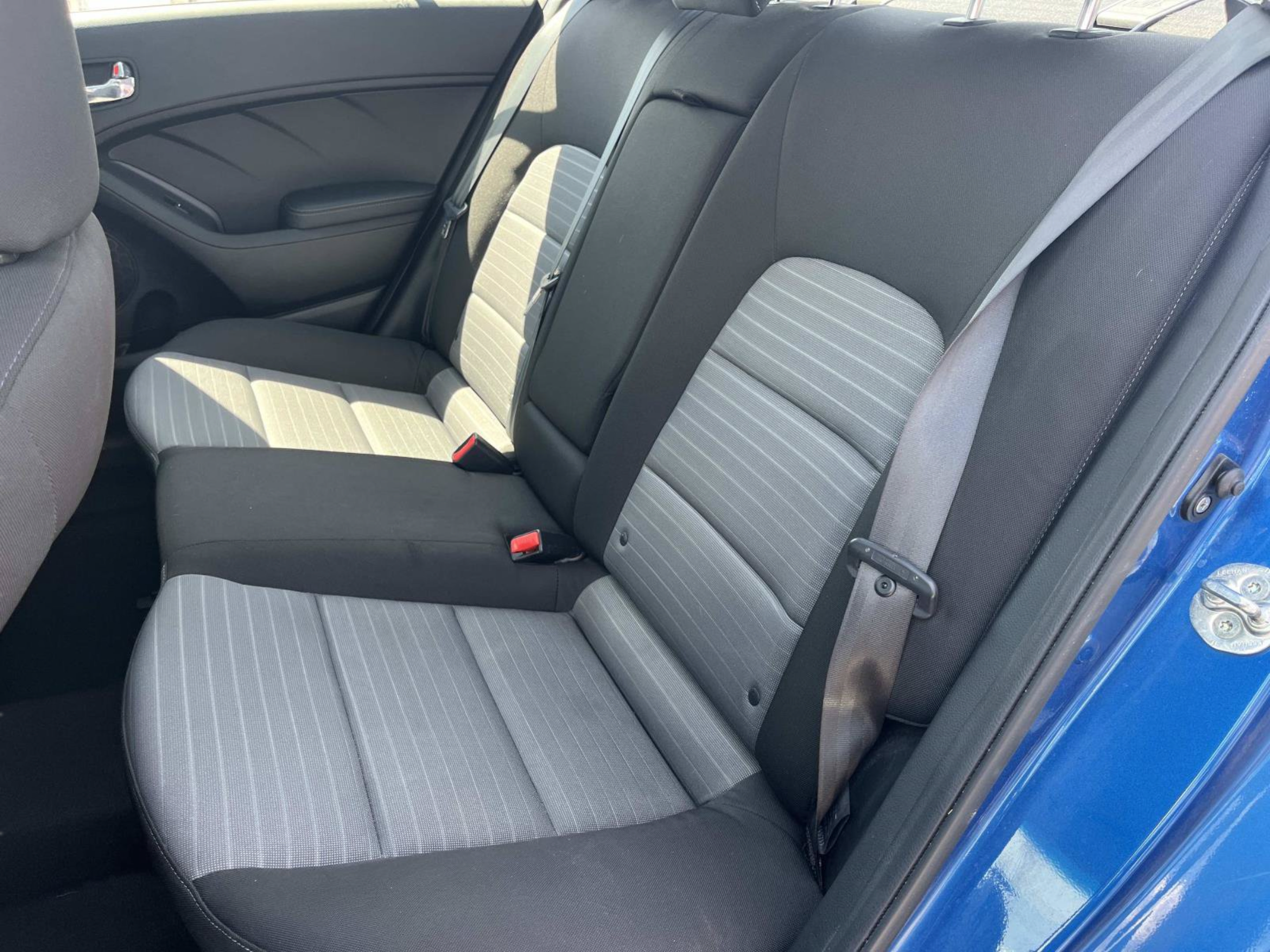Used 2015 Kia Forte EX FWD image 15