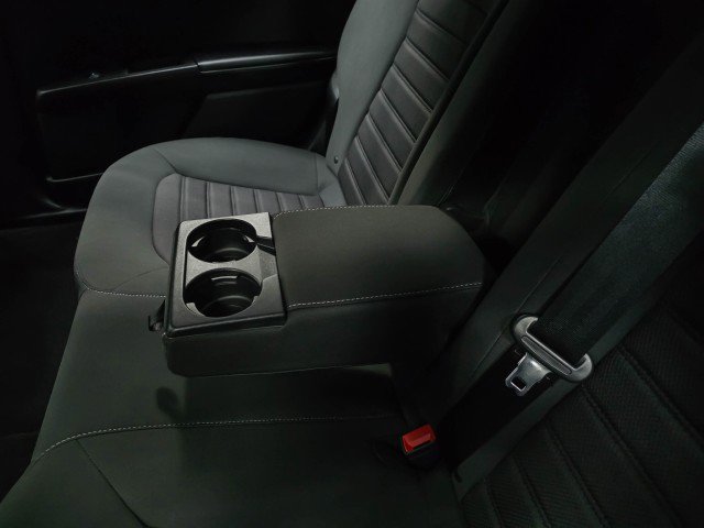 Used 2020 Ford Fusion SE FWD image 16