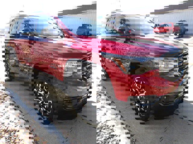 Used 2019 GMC Acadia SLT w/ Black Edition image 3