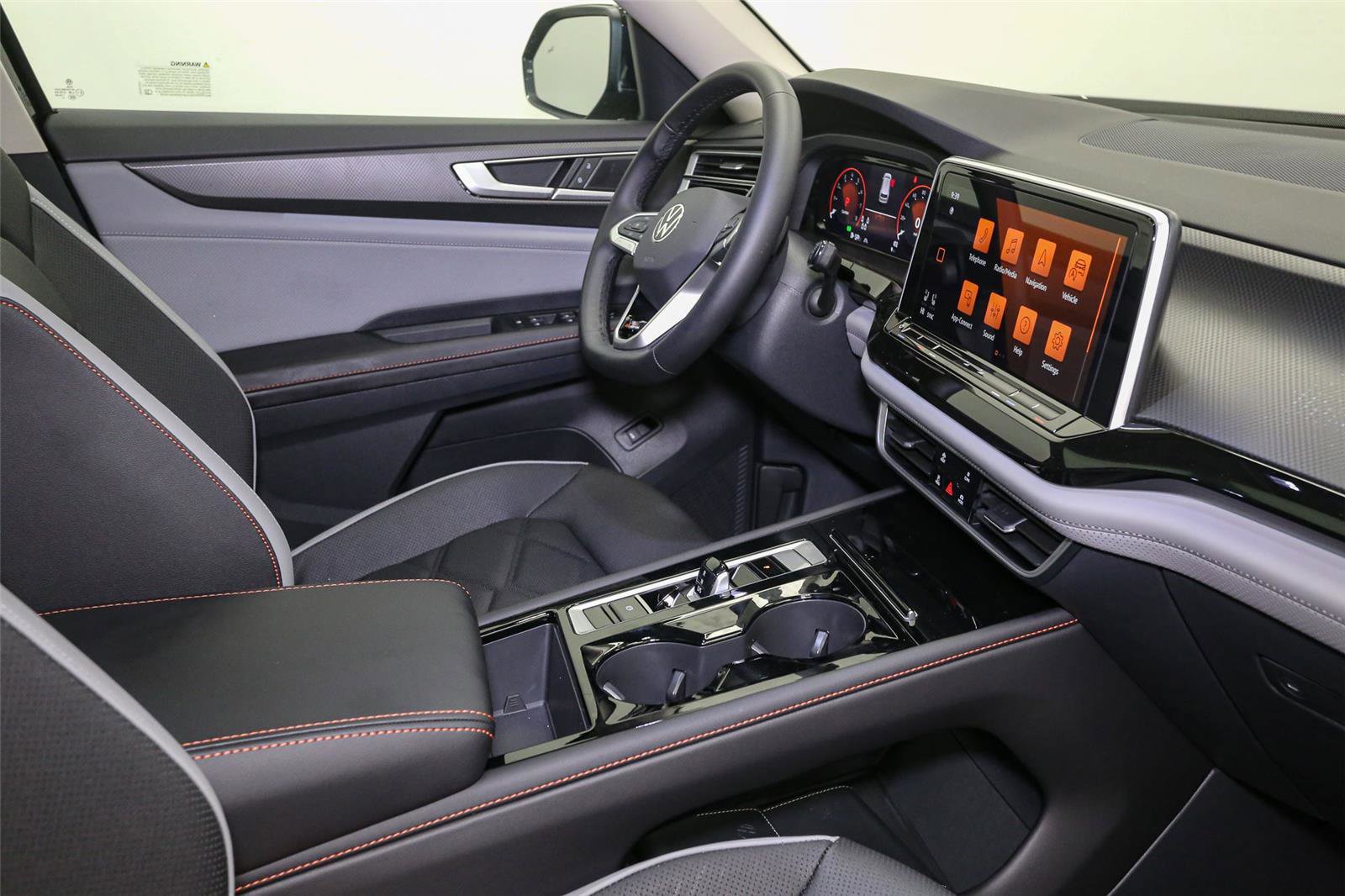 New 2026 Volkswagen Atlas Peak Edition image 17