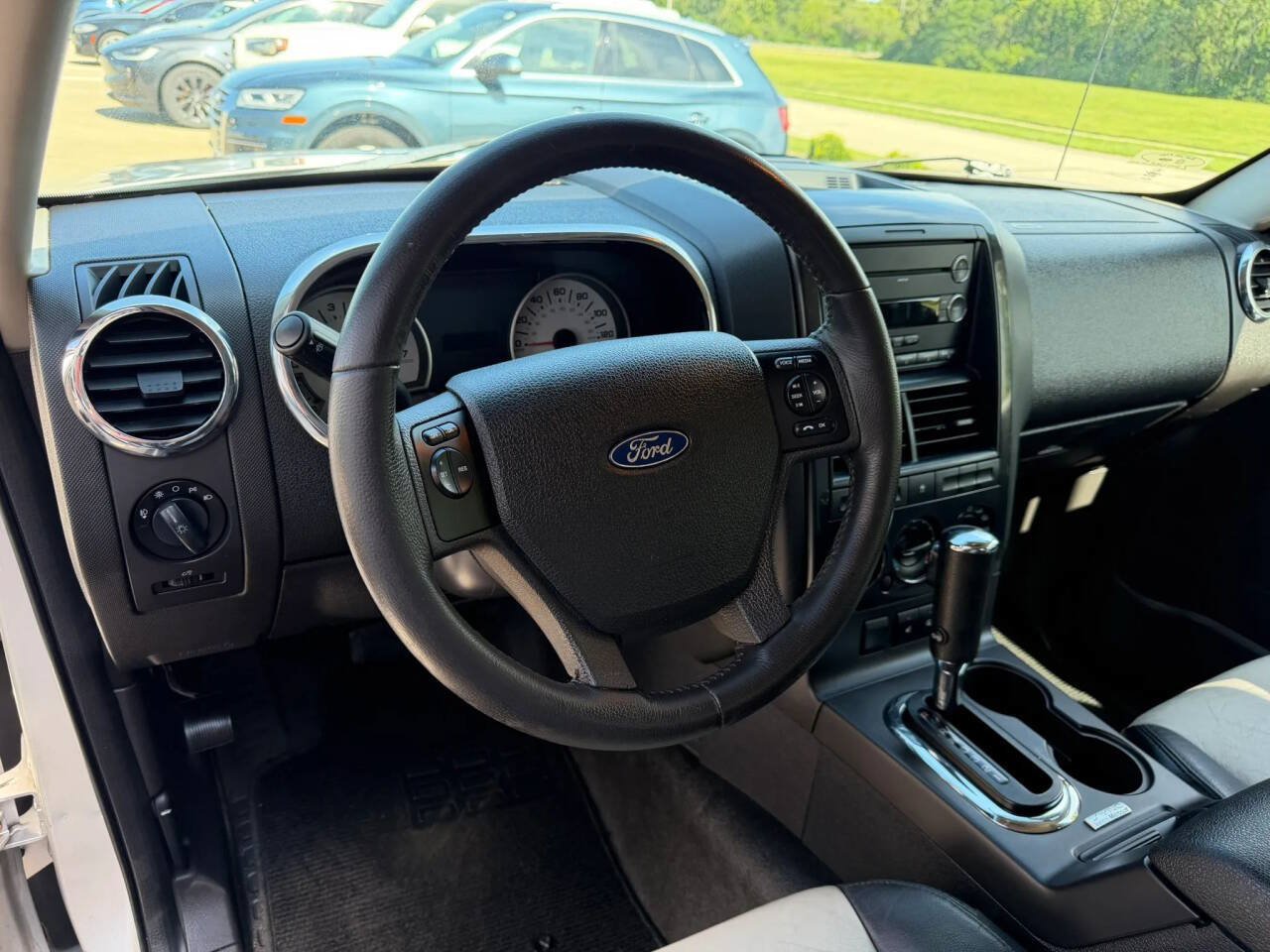Used 2009 Ford Explorer Sport Trac Limited RWD image 11