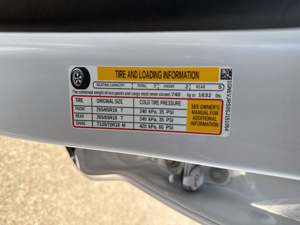 Used 2025 Chevrolet Traverse Z71 w/ LPO, Floor Liner Package AWD/4WD image 34