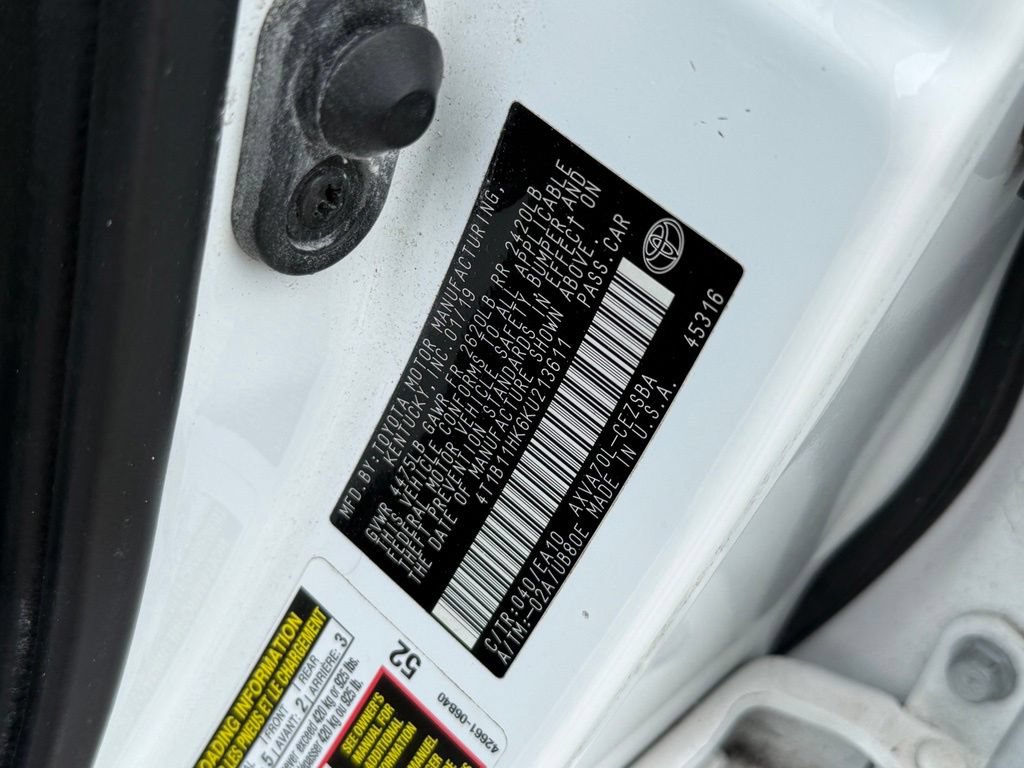 Used 2019 Toyota Camry SE w/ Convenience Package FWD image 36