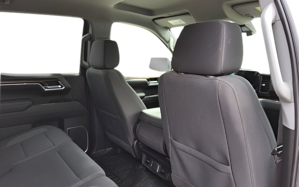 Used 2023 GMC Sierra 1500 SLE AWD/4WD image 39