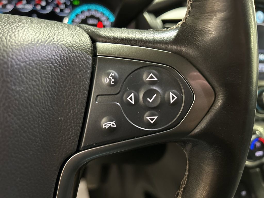 Used 2019 Chevrolet Suburban Premier image 24