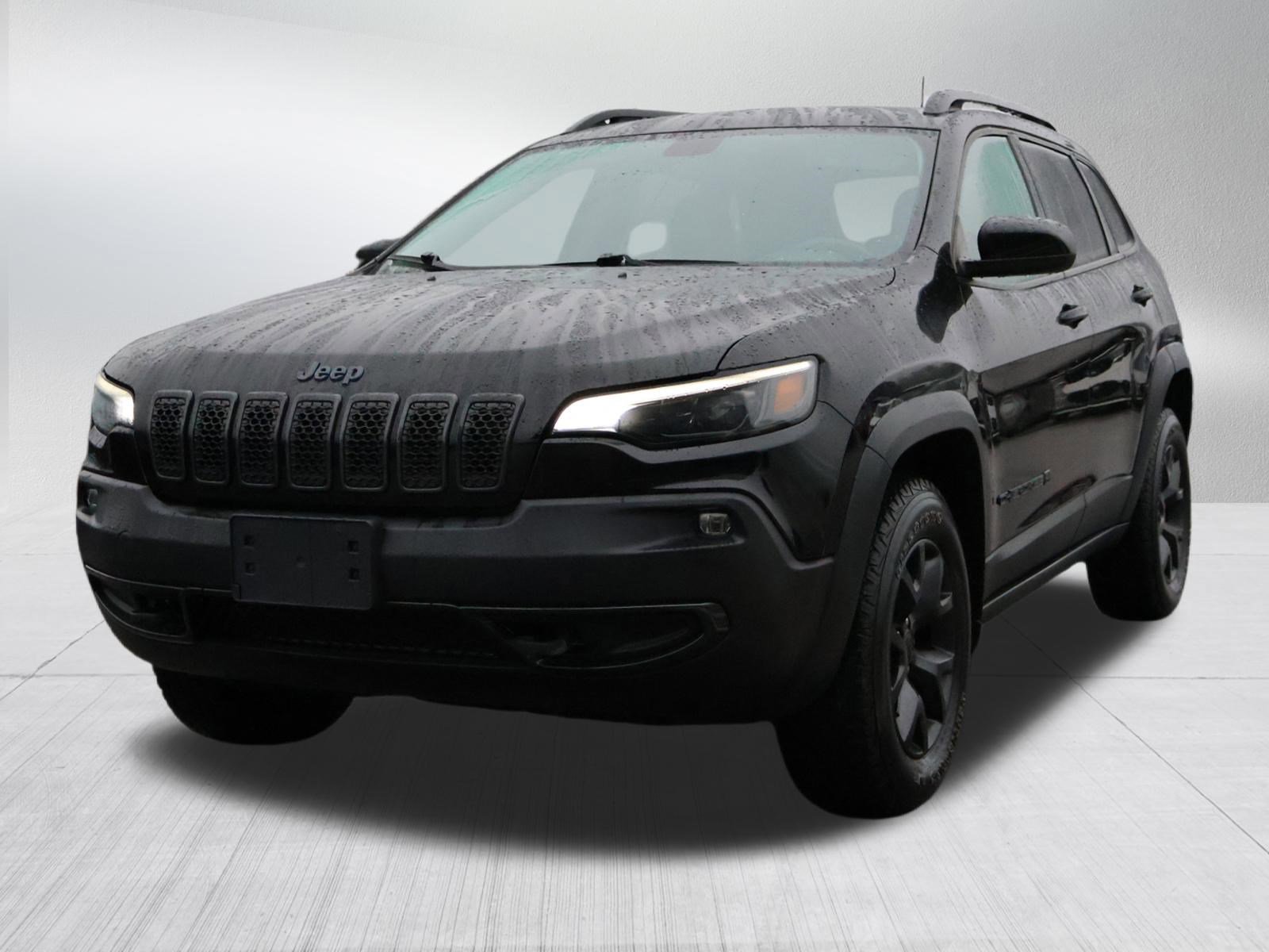 Used 2020 Jeep Cherokee Latitude image 3