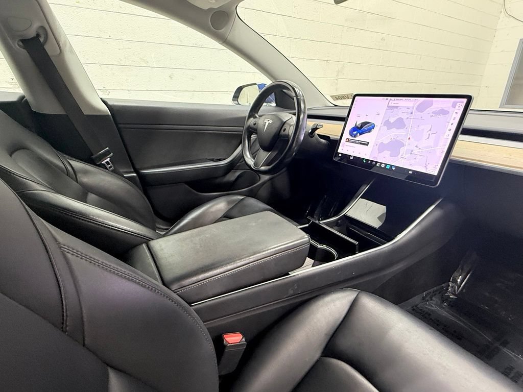 Used 2019 Tesla Model 3 Standard Range Plus RWD image 38