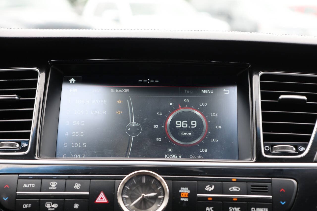 Used 2016 Kia K900 Luxury RWD image 19