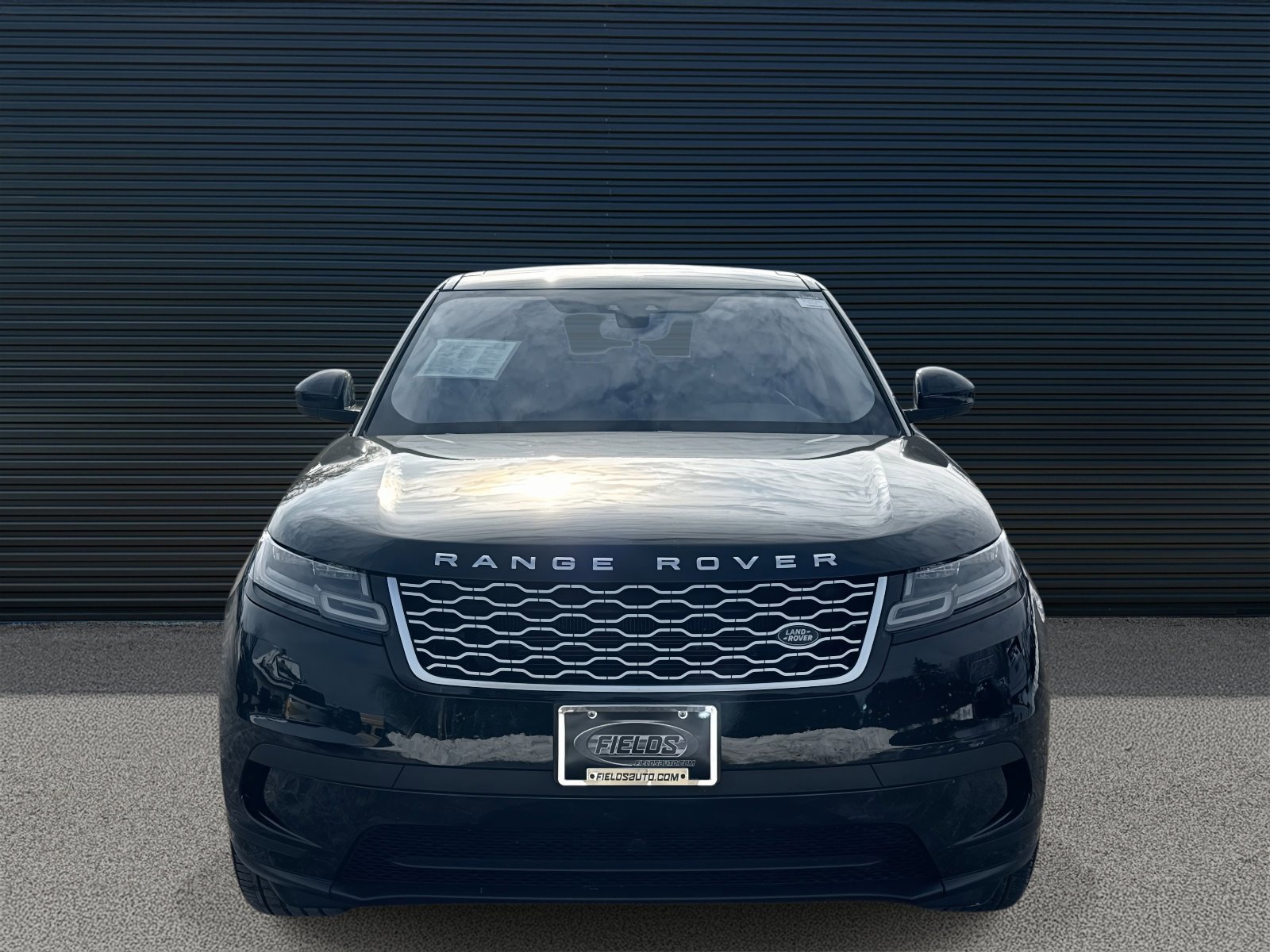 Used 2020 Land Rover Range Rover Velar S image 2