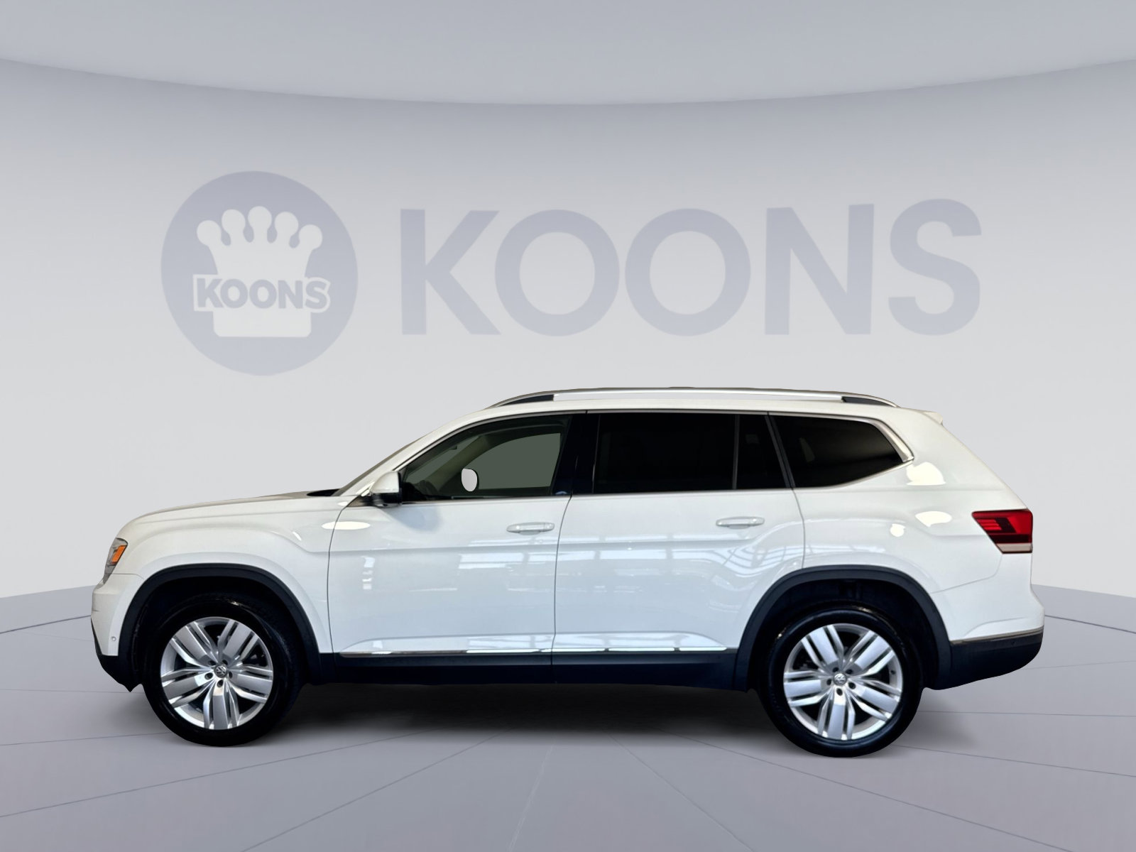 Used 2019 Volkswagen Atlas SEL Premium AWD/4WD image 2