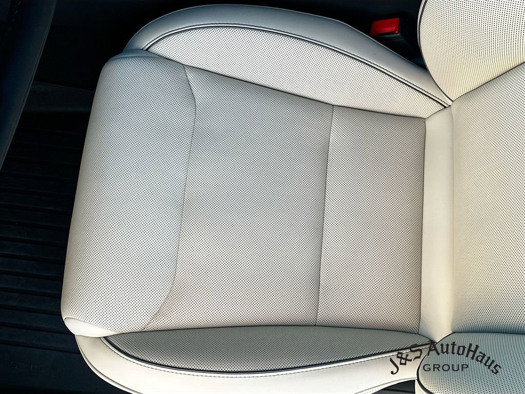 Used 2025 Tesla Model X Plaid image 25