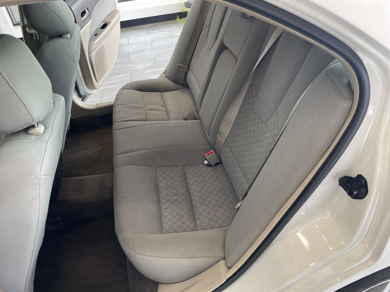 Used 2012 Ford Fusion SEL image 24